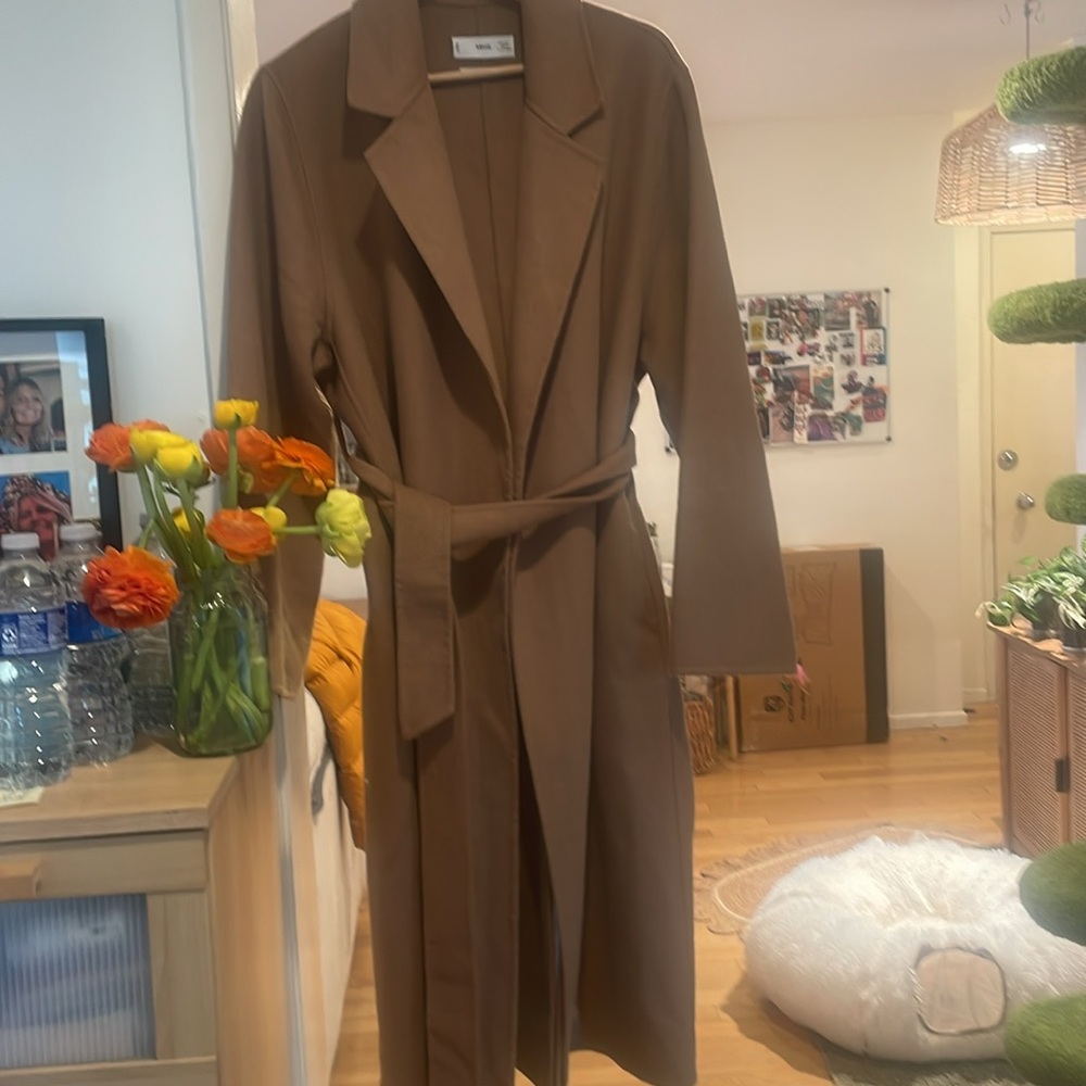 🌸🌸Belted camel wool Mango coat
